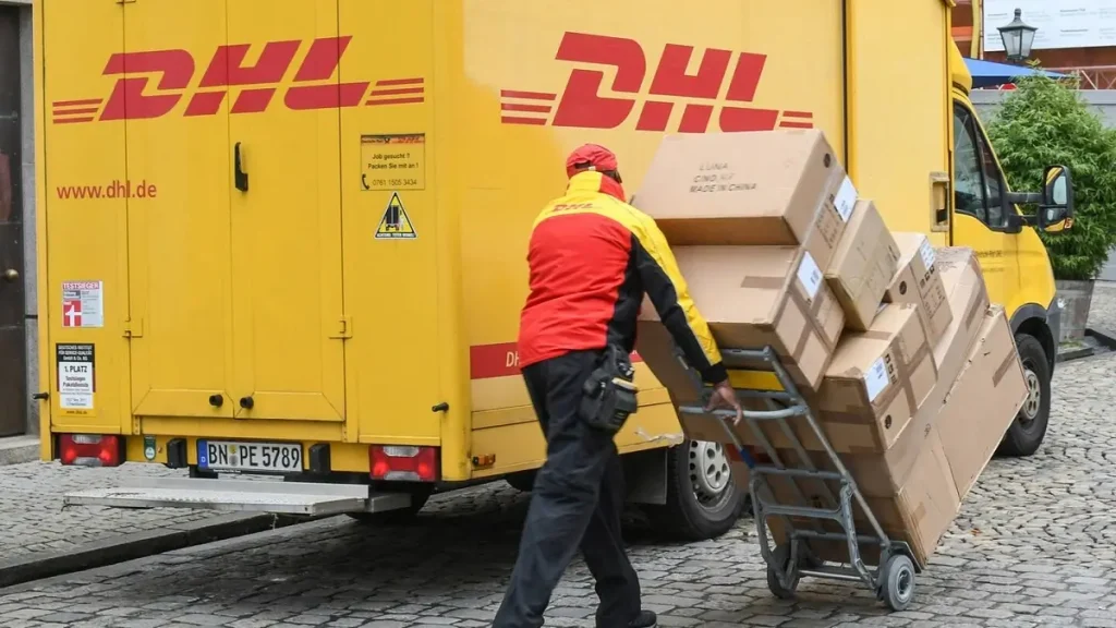 Construye tu Futuro Profesional con DHL: ¡Tu Oportunidad Está Aquí!